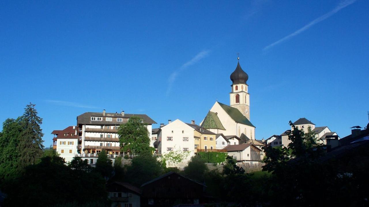Hotel Rose Wenzer Fiè Exteriör bild
